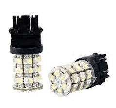 T25 - 60SMD 3157 fitting 12volt 2 kleuren Oranje/Wit